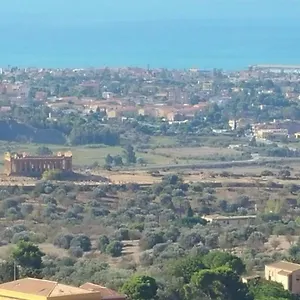 Casa Villaggio Pirandello Guest house